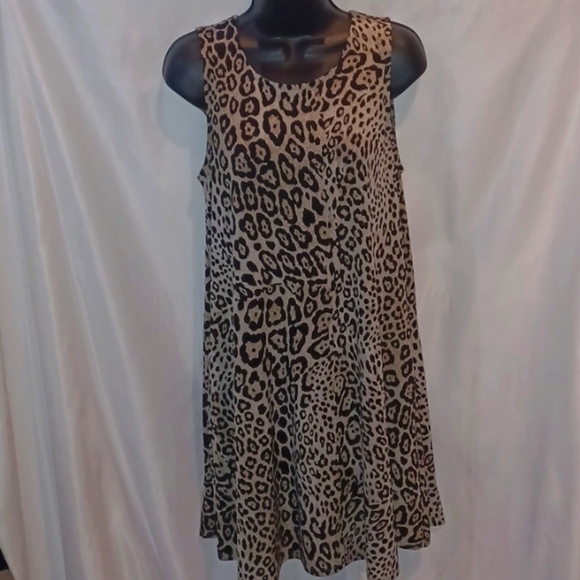 Karen Kane dress leopard print spandex blend size small with pockets! - Picture 2 of 10
